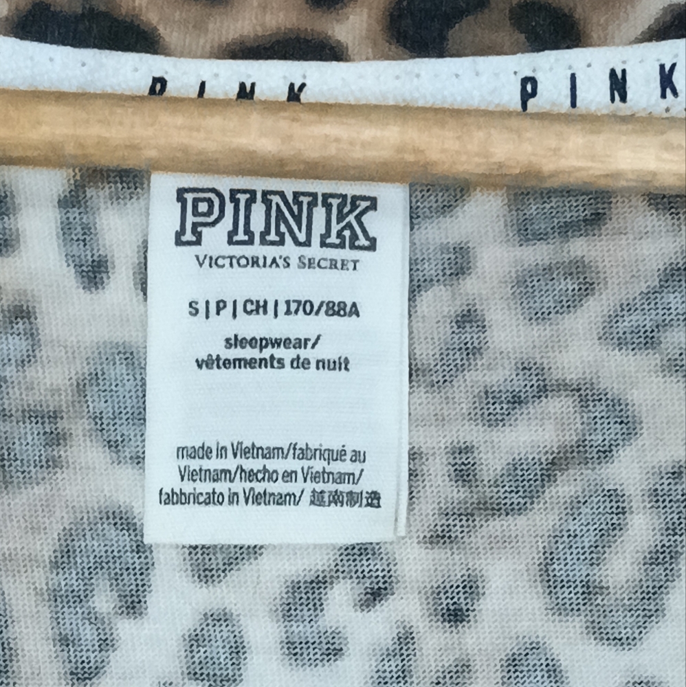 PINK VS leopard print animal print vneck short sleeve tee top size Small - Picture 6 of 7